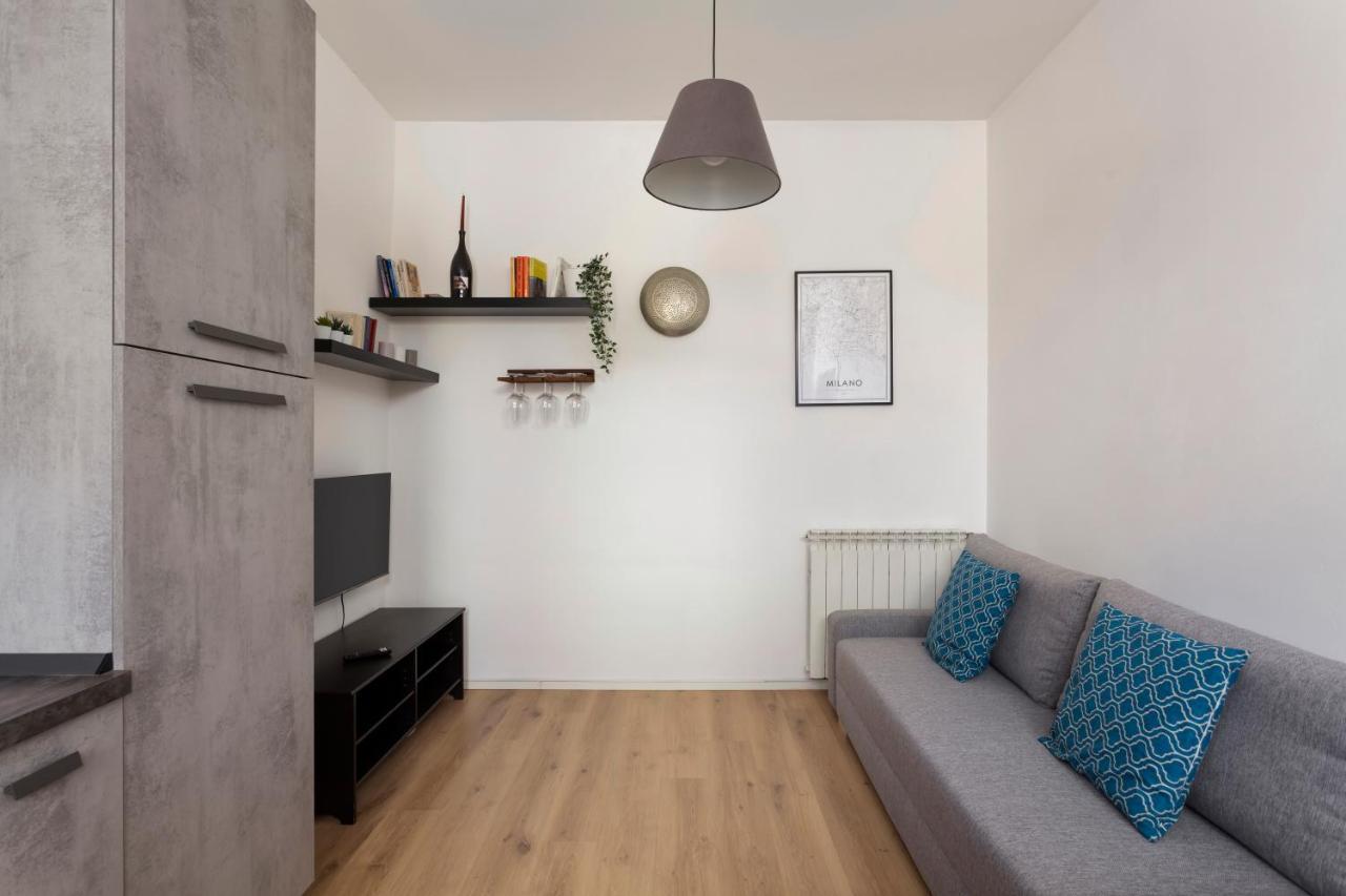 The Place, Your Place To Be - Via Tadino Apartment Milan Exterior photo